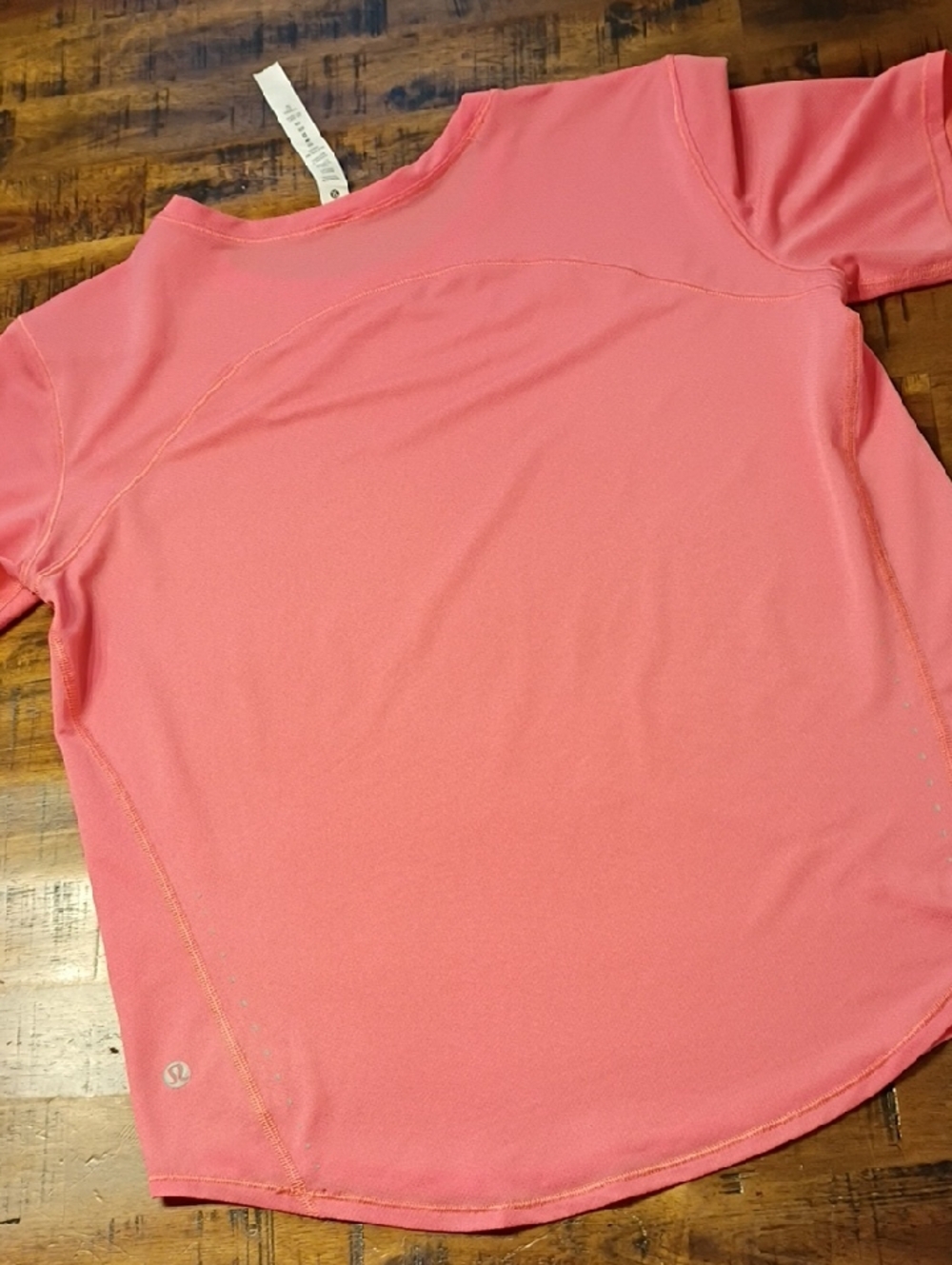 lululemon athletica coral short sleeve crew tee - Picture 4 of 4